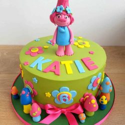 Trolls Cake